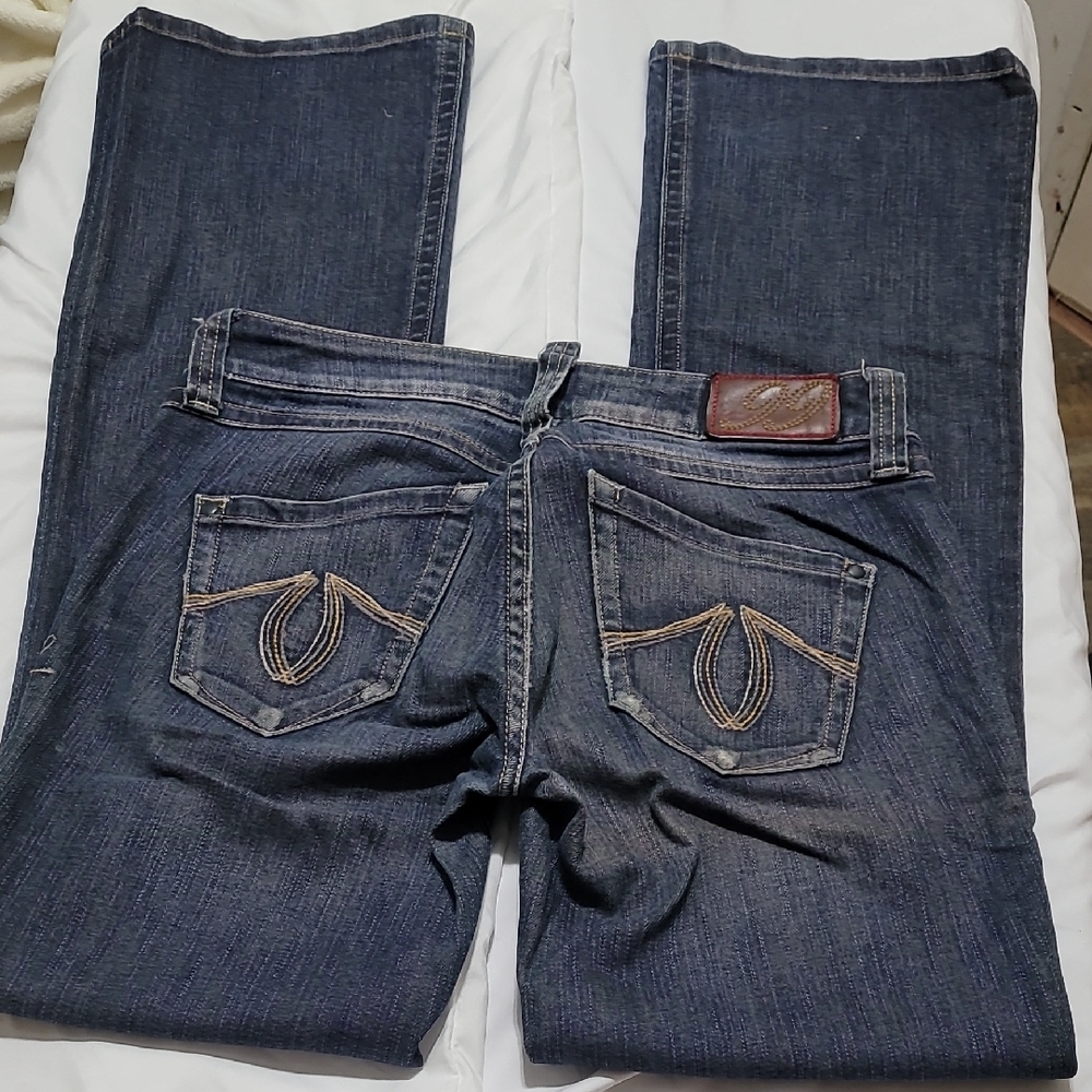Level 99 Women's Distressed Jeans Size 27